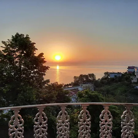 Motto & Blue * Trabzon